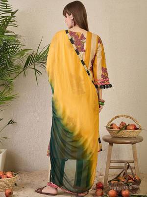 women floral printed regular  cotton kurta with trousers & with dupatta 5