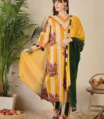 women floral printed regular  cotton kurta with trousers & with dupatta