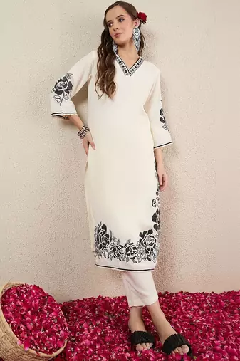 Women Floral Embroidered Regular Thread Work Kurta with Trousers