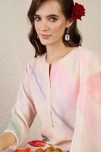 Women Floral Printed Regular Linen Kurta with Trousers & With Dupatta
