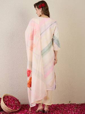 Women Floral Printed Regular Linen Kurta with Trousers & With Dupatta 4