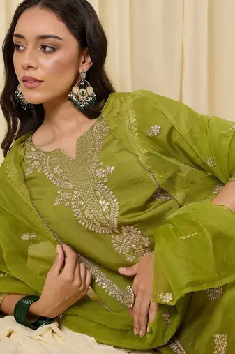 Women Ethnic Motifs Embroidered Regular Sequinned Kurta with Trousers & With Dupatta