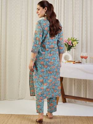 Floral Printed V-Neck Pure Cotton A-Line Kurta With Trousers 3