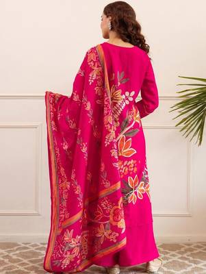 Women Floral Printed Kurta with Palazzos & Dupatta 5
