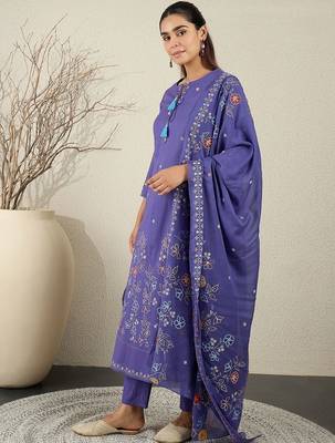 Women Floral Embroidered Cotton A-Line Kurta with Trousers & Dupatta 3