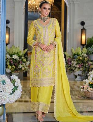 Women Ethnic Motifs Embroidered Kurta with Palazzos & Dupatta 1