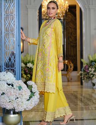 Women Ethnic Motifs Embroidered Kurta with Palazzos & Dupatta 2