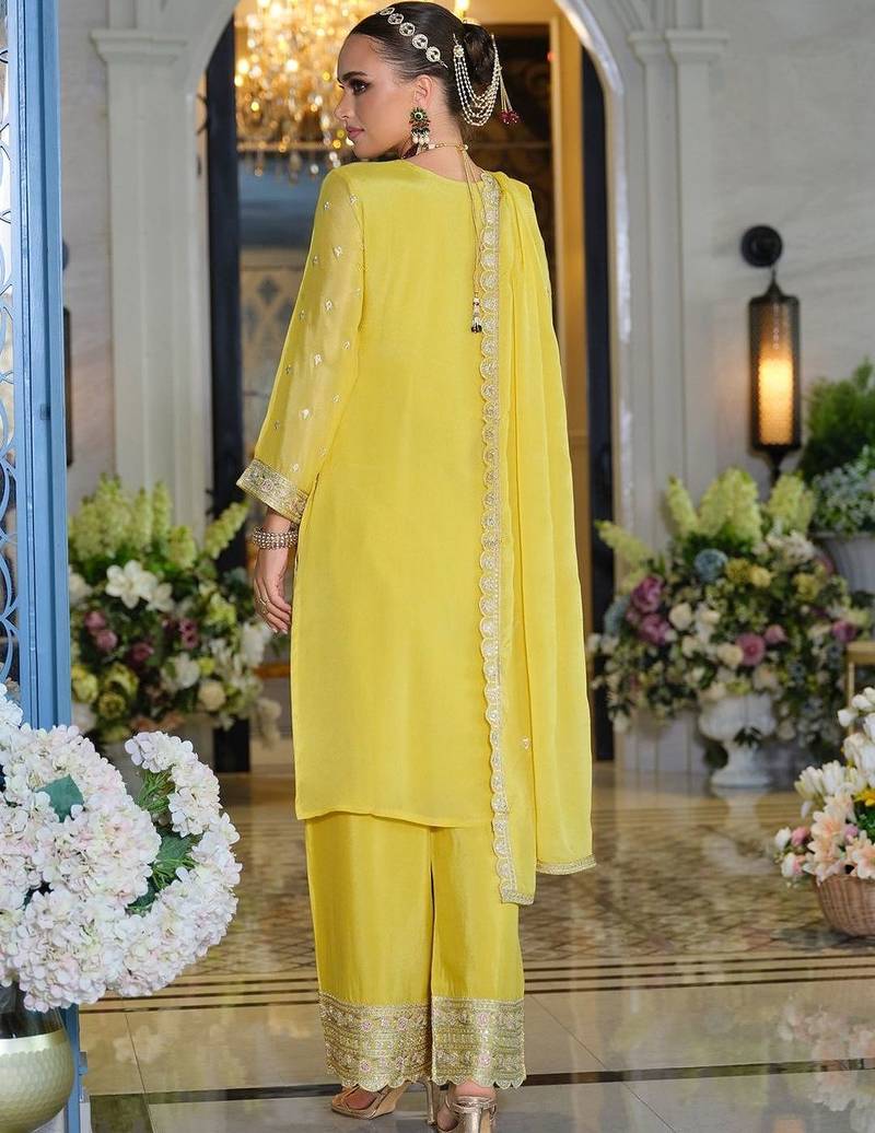 Women Ethnic Motifs Embroidered Kurta with Palazzos & Dupatta