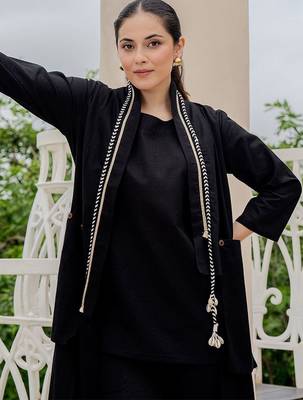 Women Round Neck Pure Cotton Straight Kurta with Palazzos With Jacket 2
