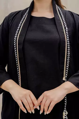 Women Round Neck Pure Cotton Straight Kurta with Palazzos With Jacket