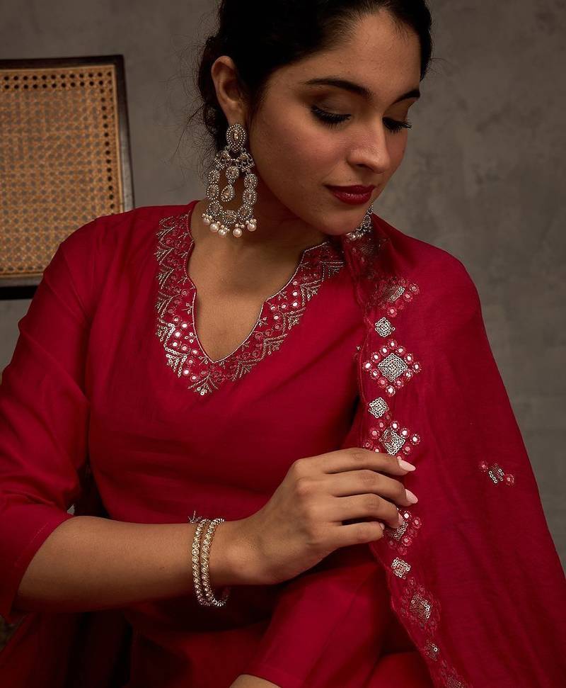 Women Ethnic Motifs Embroidered Mirror Work Kurta with Trousers & Dupatta