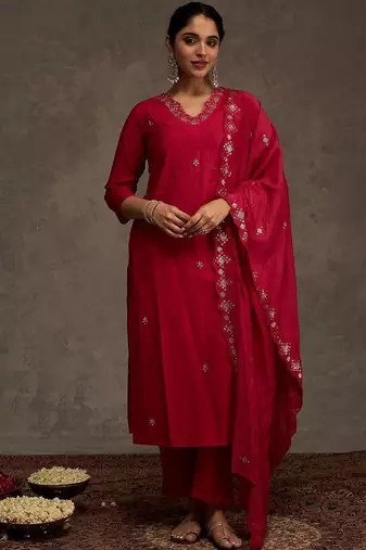 Women Ethnic Motifs Embroidered Mirror Work Kurta with Trousers & Dupatta