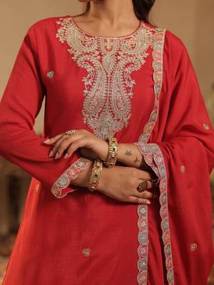 Women Floral Printed Kurta with Palazzo & Dupatta 6
