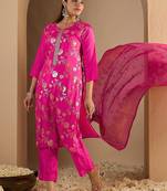 Floral Printed Straight Kurta With Trousers & Dupatta
