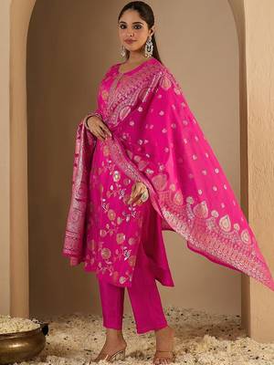 Floral Printed Straight Kurta With Trousers & Dupatta 3