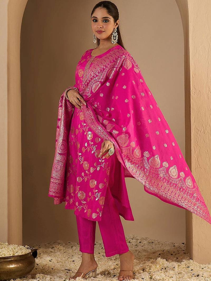 Floral Printed Straight Kurta With Trousers & Dupatta