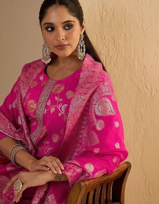 Floral Printed Straight Kurta With Trousers & Dupatta 6