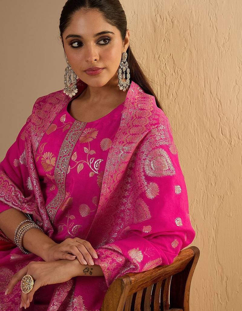 Floral Printed Straight Kurta With Trousers & Dupatta