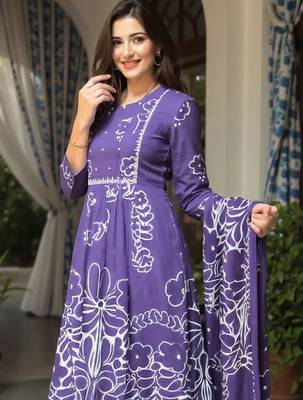 Floral Printed Pure Cotton A Line Kurta With Trousers & Dupatta 2