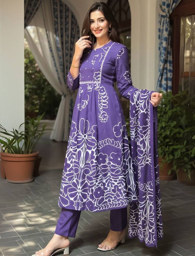 Floral Printed Pure Cotton A Line Kurta With Trousers & Dupatta