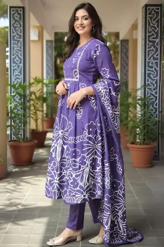 Floral Printed Pure Cotton A Line Kurta With Trousers & Dupatta