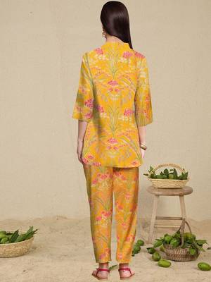 Floral Printed Shirt Collar Kurta With Trousers 6