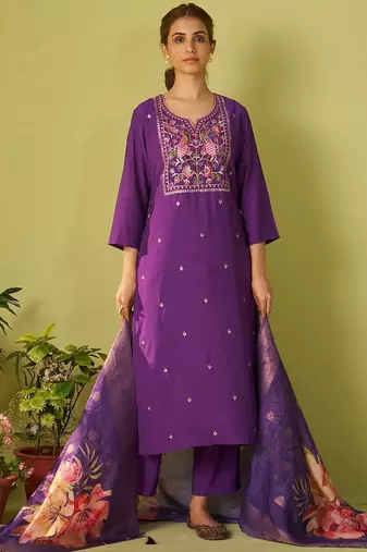 Women Floral Embroidered Kurta with Trousers & Dupatta