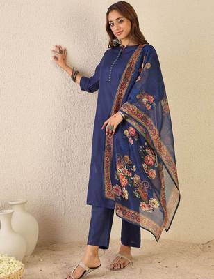 Notch Neck Straight Kurta With Trousers & Dupatta 1