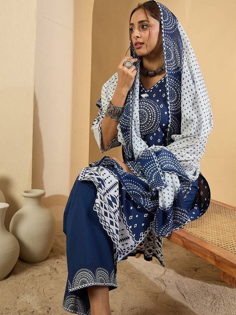 Geometric Printed V-Neck Pure Cotton Straight Kurta With Trousers & Dupatta