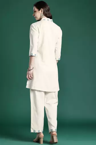 Women Floral Printed Regular Kurti with Trousers