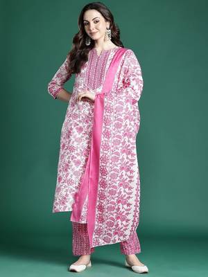 Floral Printed Kurta with Trousers & Dupatta 7