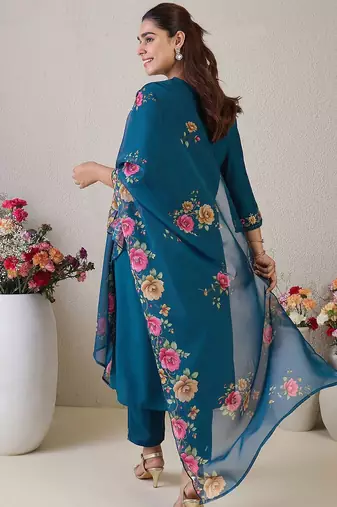 Floral Embroidered Round Neck Thread Work Straight Kurta & Trousers & Dupatta