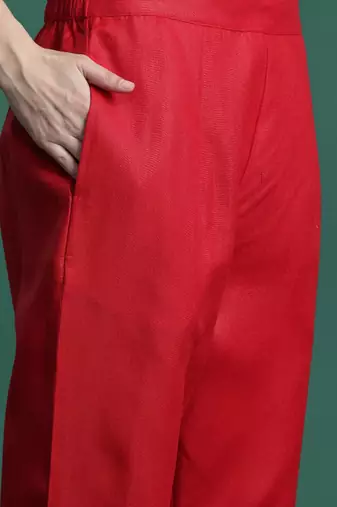 Ethnic Motifs Yoke Design Thread Work Kurta with Trousers & With Dupatta