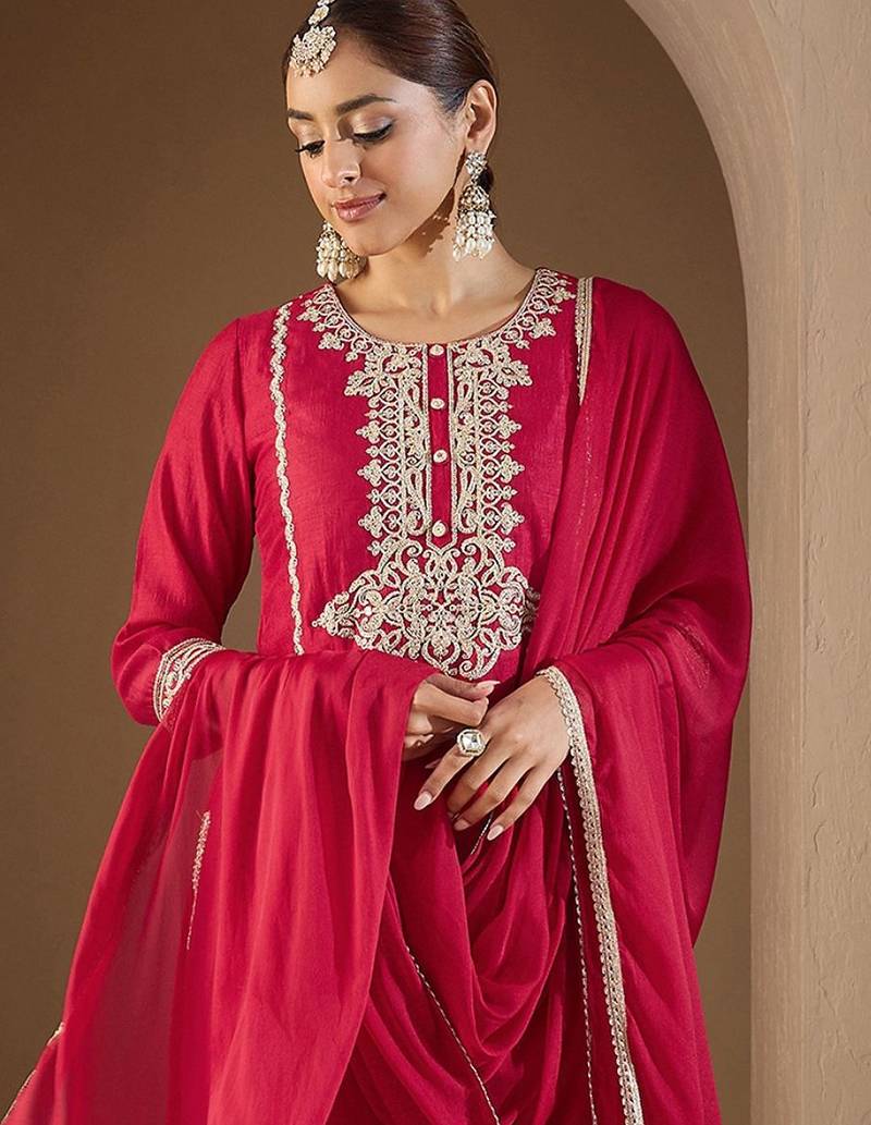 Women Paisley Yoke Design Regular Kurta with Trousers & With Dupatta