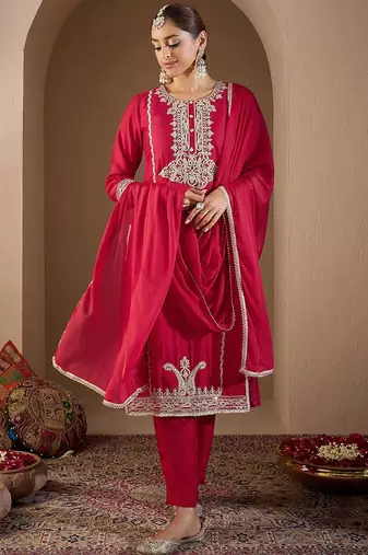 Women Paisley Yoke Design Regular Kurta with Trousers & With Dupatta