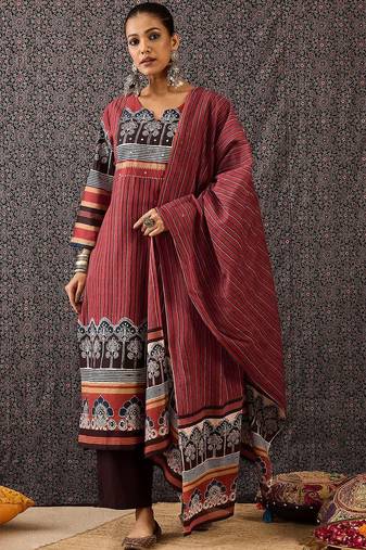 women floral printed regular sequinned  cotton kurta with trousers & with dupatta