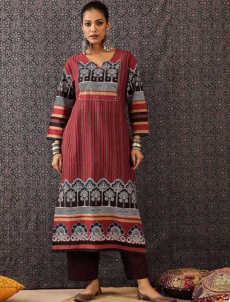 Women Floral Printed Regular Sequinned Pure Cotton Kurta with Trousers & With Dupatta