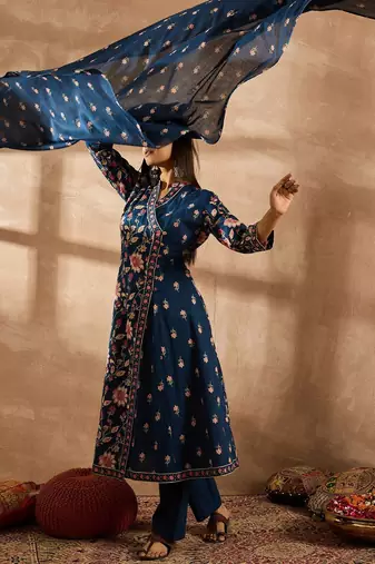 Women Floral Printed Angrakha Beads and Stones Pure Cotton Kurta with Trousers & With Dupatta