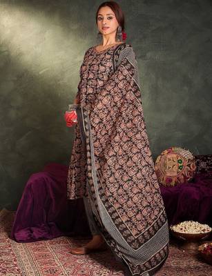 Floral Printed V-Neck Cotton Straight Kurta With Trousers & Dupatta 5