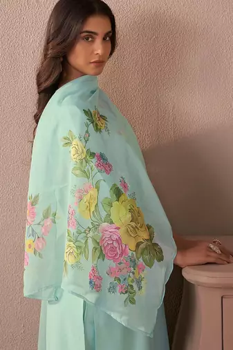 Women Floral Embroidered Regular Thread Work Kurta with Trousers & With Dupatta
