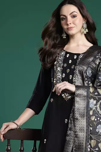 Floral Embroidered Thread Work Kurta with Trousers & With Dupatta