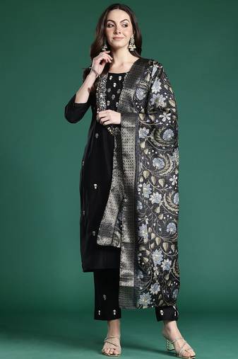 Floral Embroidered Thread Work Kurta with Trousers & With Dupatta