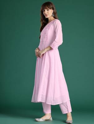 Floral Embroidered Panelled Thread Work Pure Cotton Kurta with Trousers & Dupatta 6