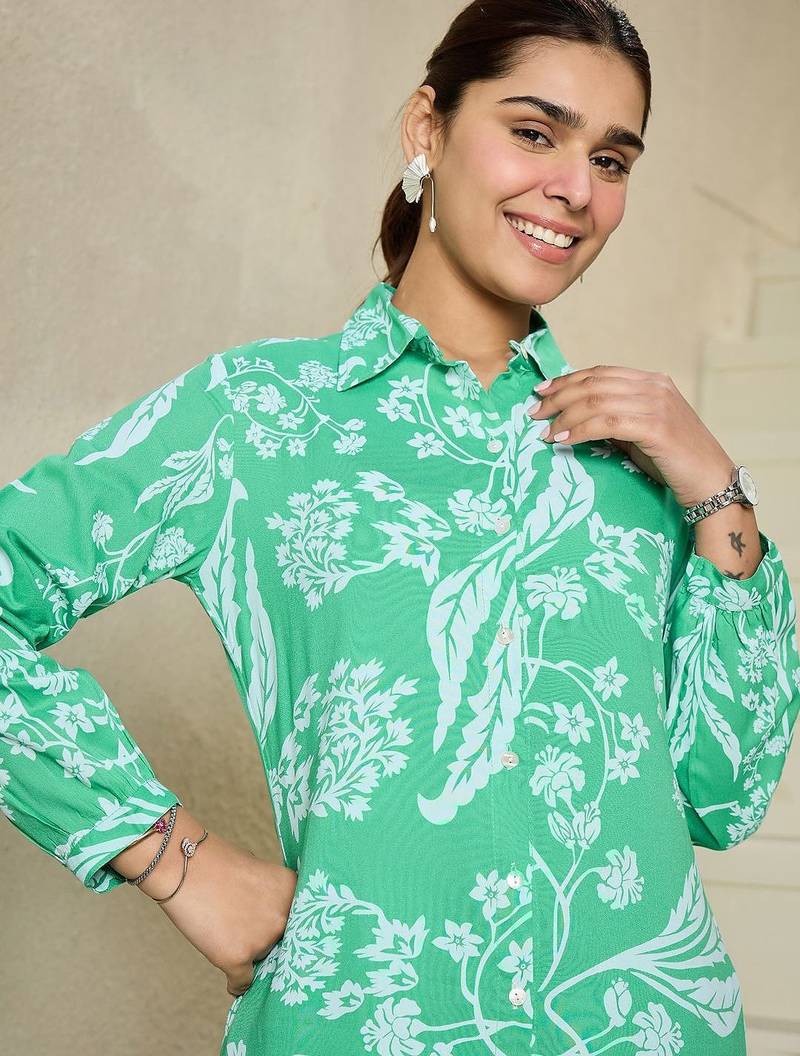 Floral Printed Shirt Collar Kurta With Trousers