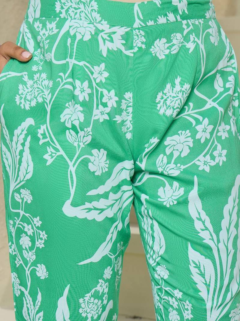Floral Printed Shirt Collar Kurta With Trousers