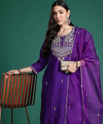 Ethnic Motifs Embroidered Sequinned Kurta with Trousers & With Dupatta 2