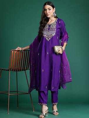 Ethnic Motifs Embroidered Sequinned Kurta with Trousers & With Dupatta 8