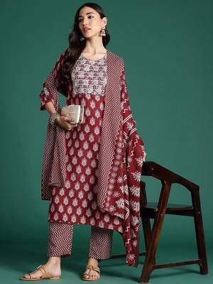 Ethnic Motifs Printed Thread Work Kurta with Trousers & With Dupatta 1