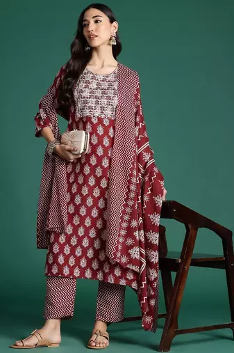 Ethnic Motifs Printed Thread Work Kurta with Trousers & With Dupatta