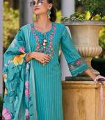Floral Embroidered Regular Thread Work Pure Cotton Kurta with Trousers & Dupatta